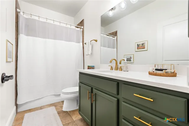 a view of a bench in the patio