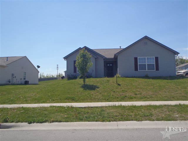 226 Riley Drive Fort Wayne, IN 46825 - Photo 1 of 25 Gallery Image 1
