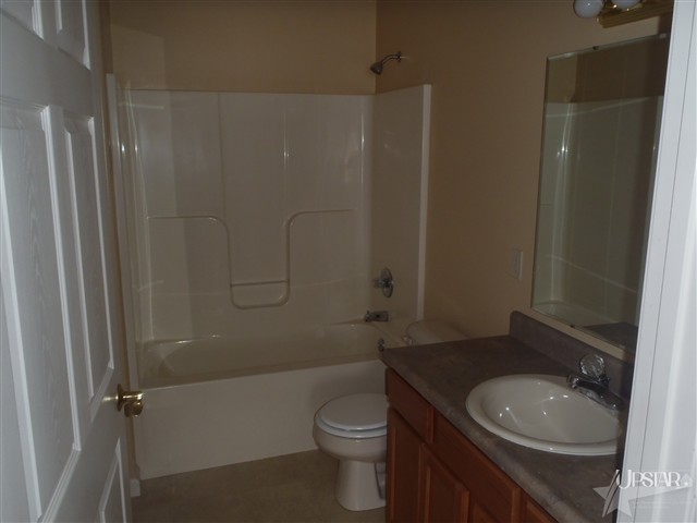 226 Riley Drive Fort Wayne, IN 46825 - Photo 12 of 25 Gallery Image 12