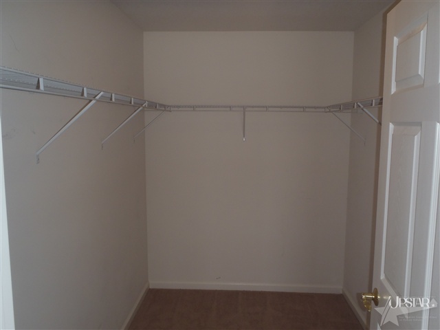 226 Riley Drive Fort Wayne, IN 46825 - Photo 13 of 25 Gallery Image 13