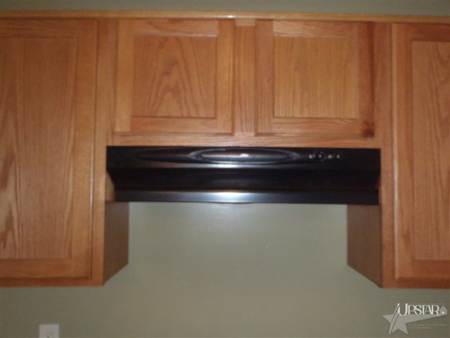 226 Riley Drive Fort Wayne, IN 46825 - Photo 8 of 25 Gallery Image 8