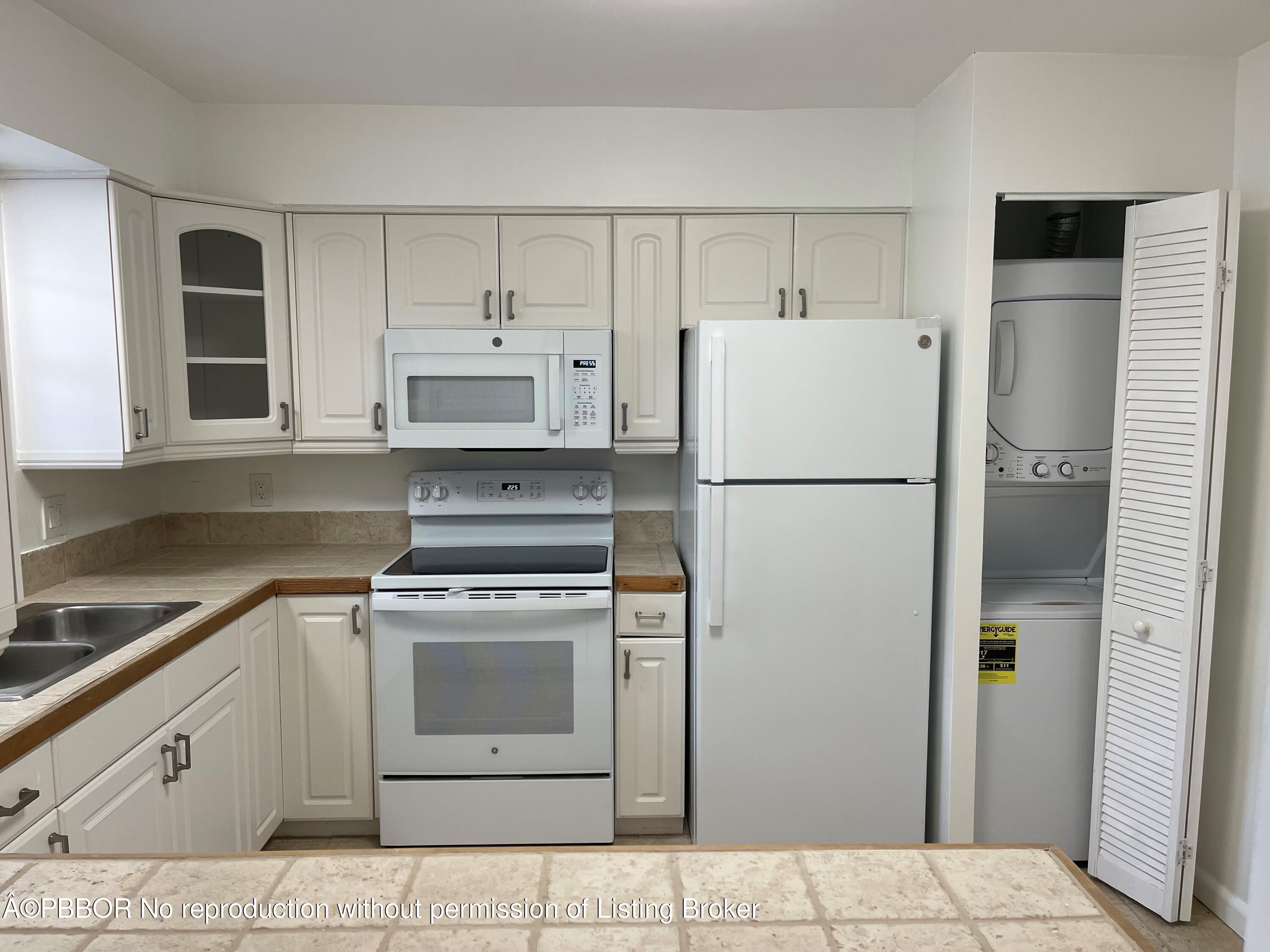 234 Oleander Avenue, Unit 5 Palm Beach, FL 33480 - Photo 3 of 16 3