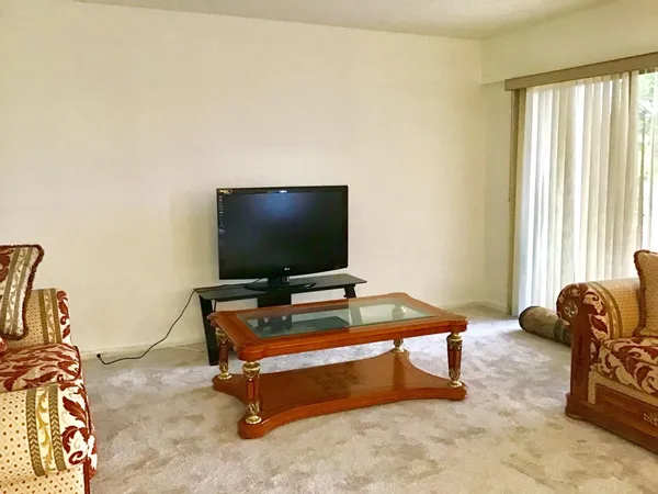 $1,500 | 204 Preston Way, Unit 204, Boca Raton, FL 33434