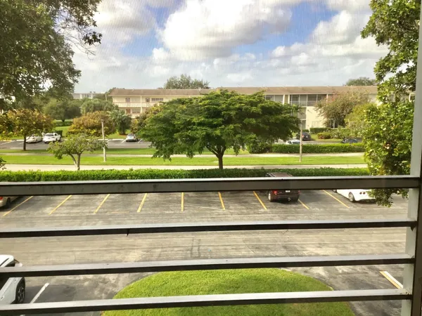 $1,500 | 204 Preston Way, Unit 204, Boca Raton, FL 33434