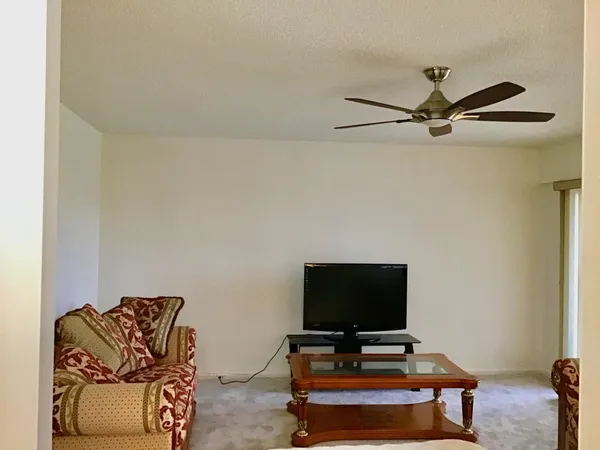 $1,500 | 204 Preston Way, Unit 204, Boca Raton, FL 33434