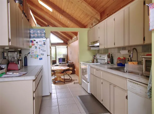 $289,000 | 521 North University Drive, Unit 38, Plantation, FL 33324