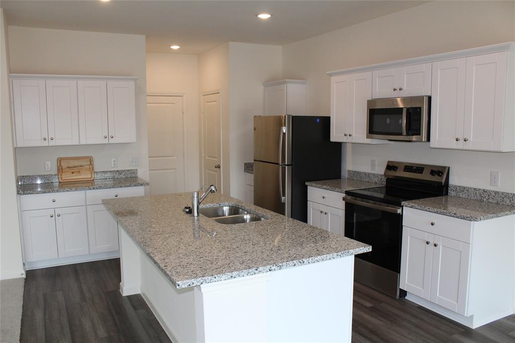 2006 Prairie Lane Melissa, TX 75454 - Photo 9 of 21