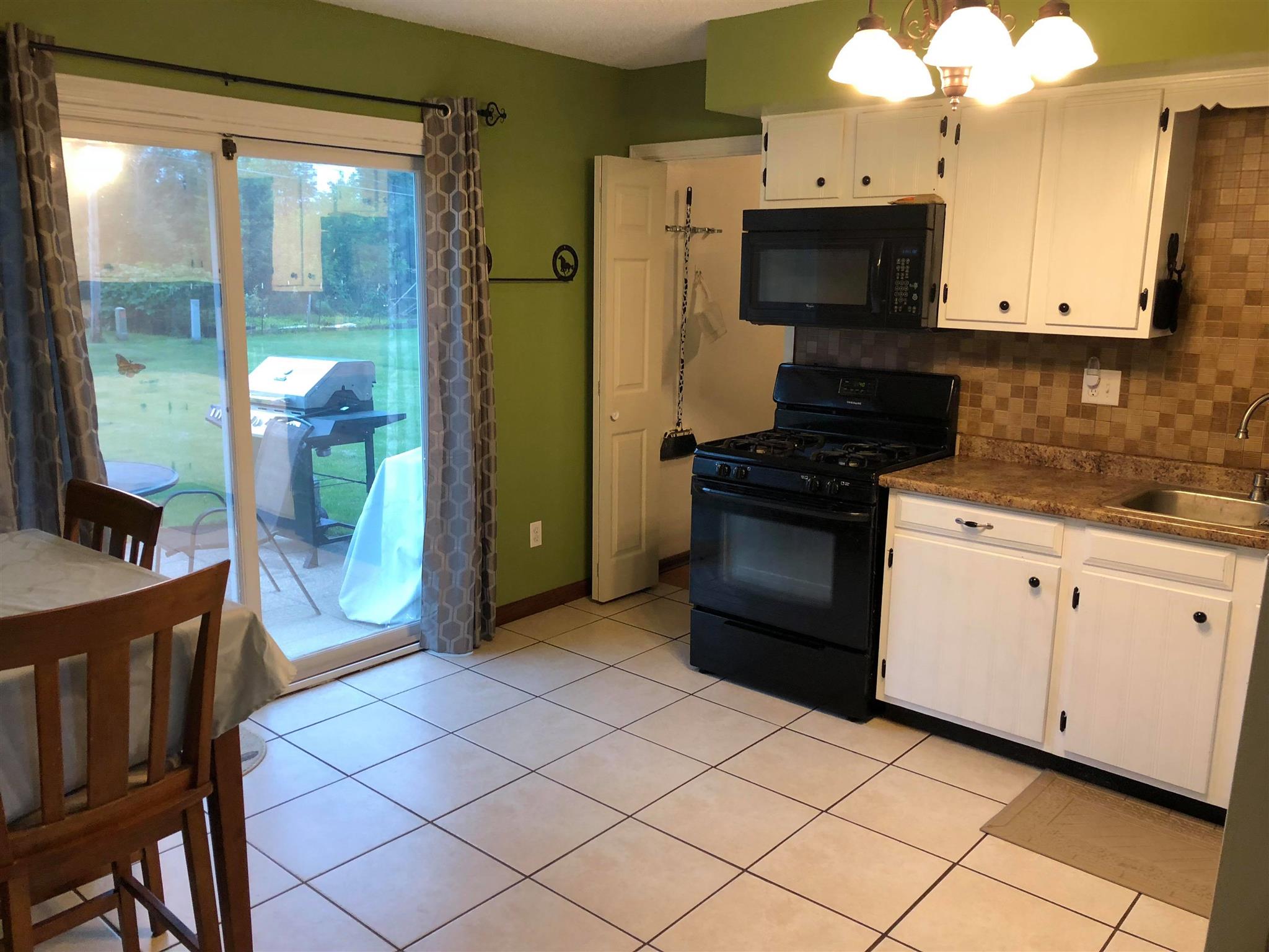 1426 Springbrook Road Fort Wayne, IN 46825 - Photo 6 of 20 Gallery Image 6