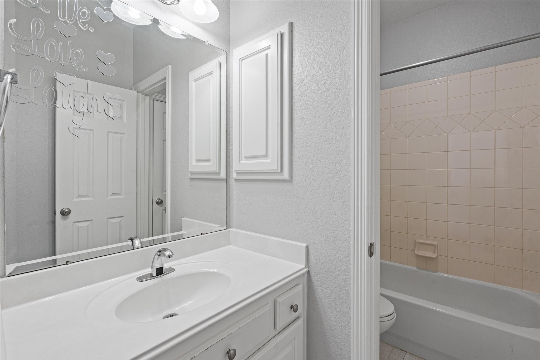 8111 Placid Point Court Humble, TX 77396 - Photo 29 of 35 Jack and Jill Bathroom Upstairs