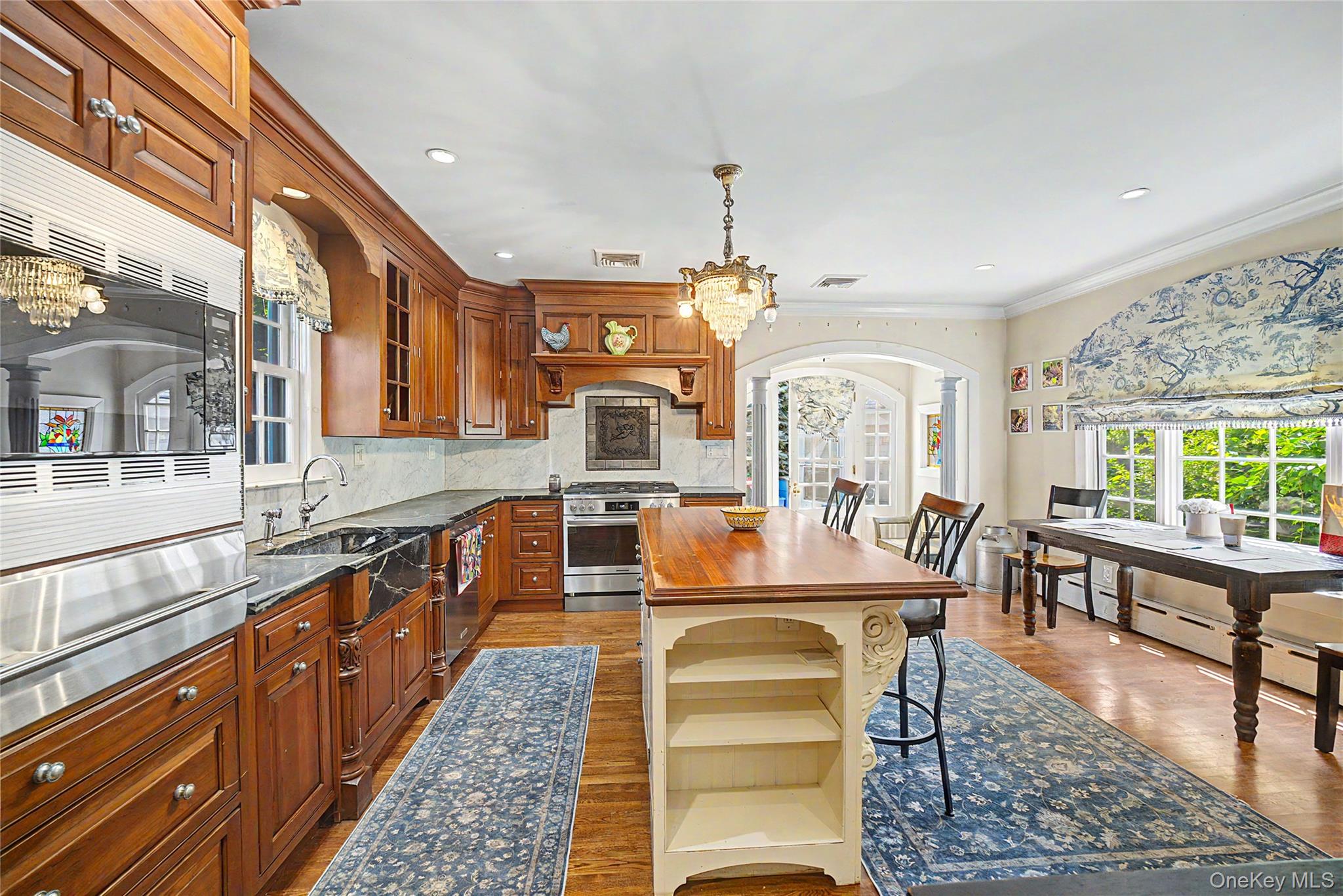 11-20 Shore Road Queens, NY 11363 - Photo 19 of 41 Gallery Image 19