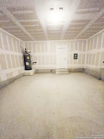 $2,600 | 10643 Military Drive West, Unit 37, San Antonio, TX 78251