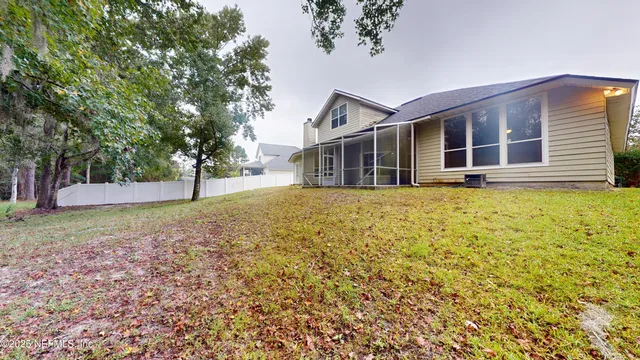 $2,875 | 11861 Lake Fern Drive, Jacksonville, FL 32258