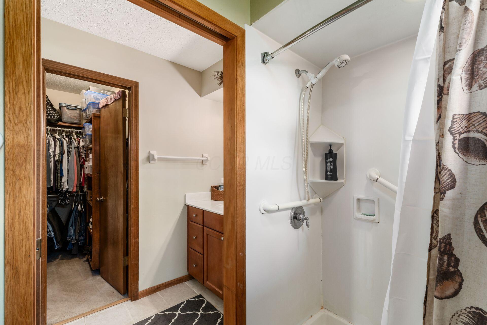 631 Brice Road Columbus, OH 43213 - Photo 27 of 45 Flanked on the other side by the walk in closet