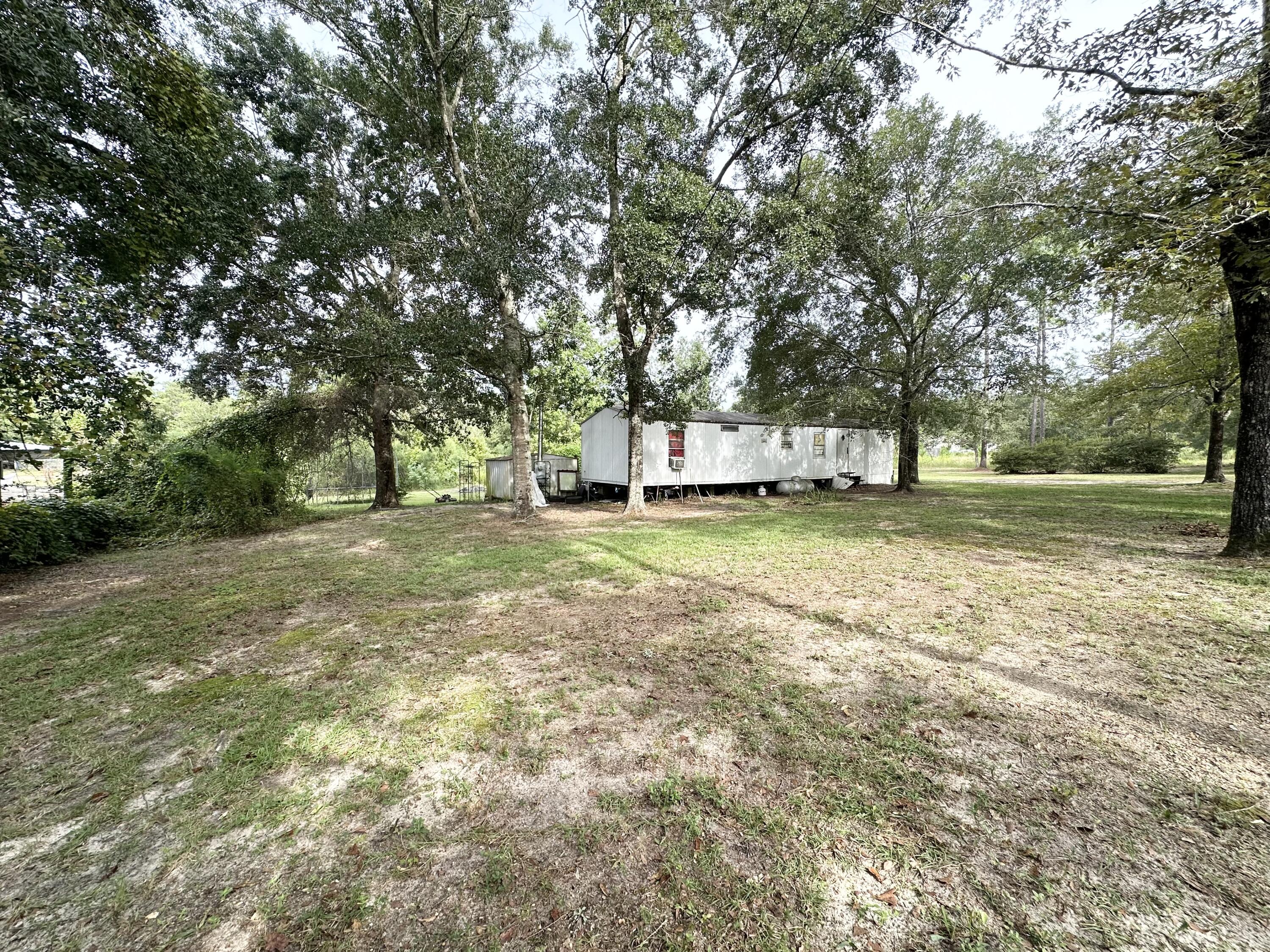 2877 King Lake Road DeFuniak Springs, FL 32433 - Photo 8 of 25 IMG_7006