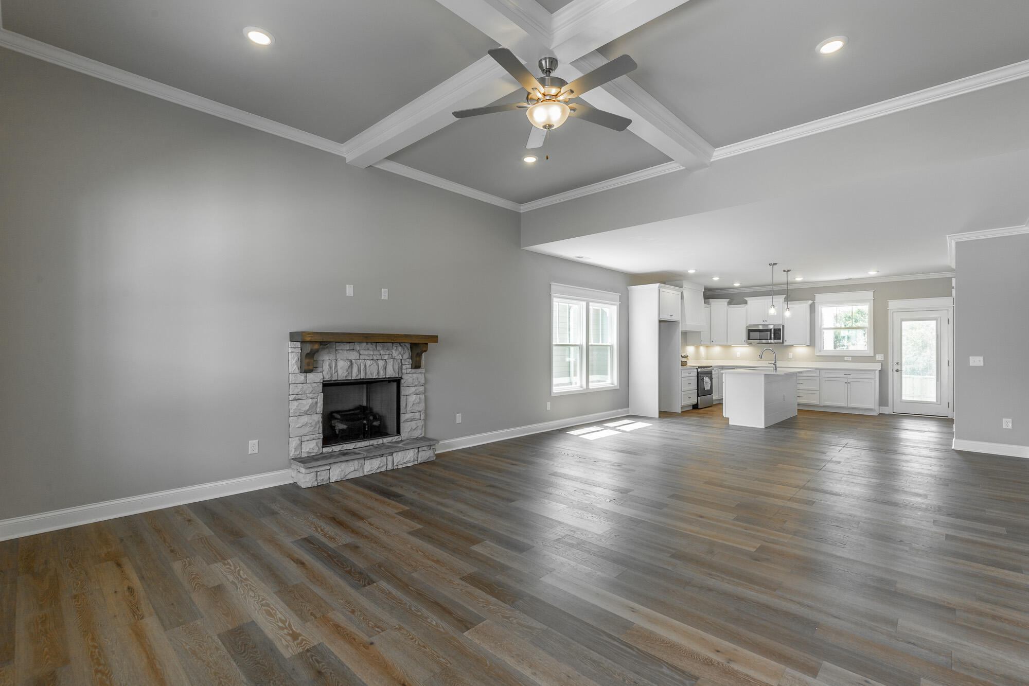 1037 Silverpine Drive Chattanooga, TN 37421 - Photo 15 of 59 Great Room