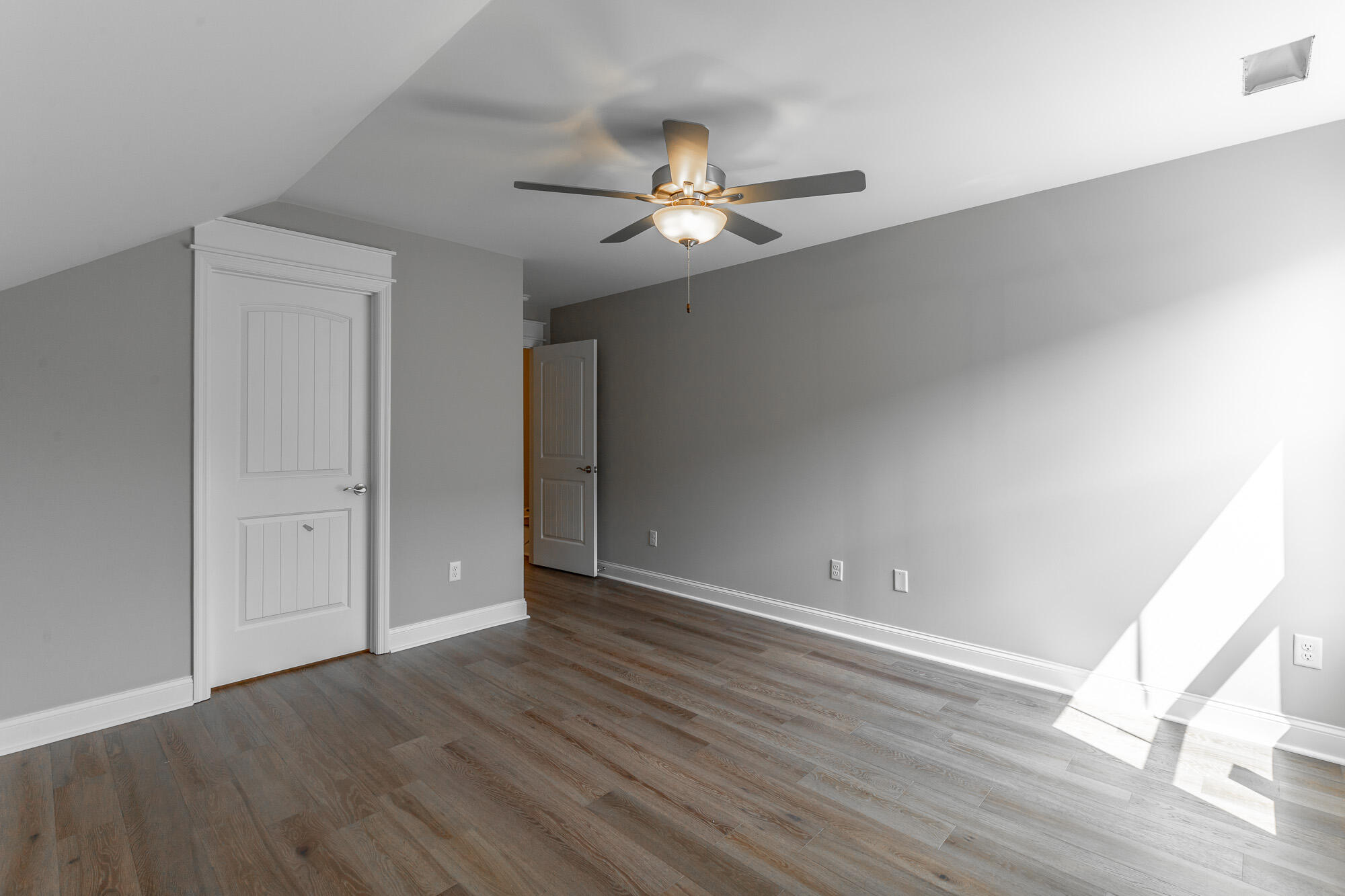 1037 Silverpine Drive Chattanooga, TN 37421 - Photo 44 of 59 Bedroom Upstairs