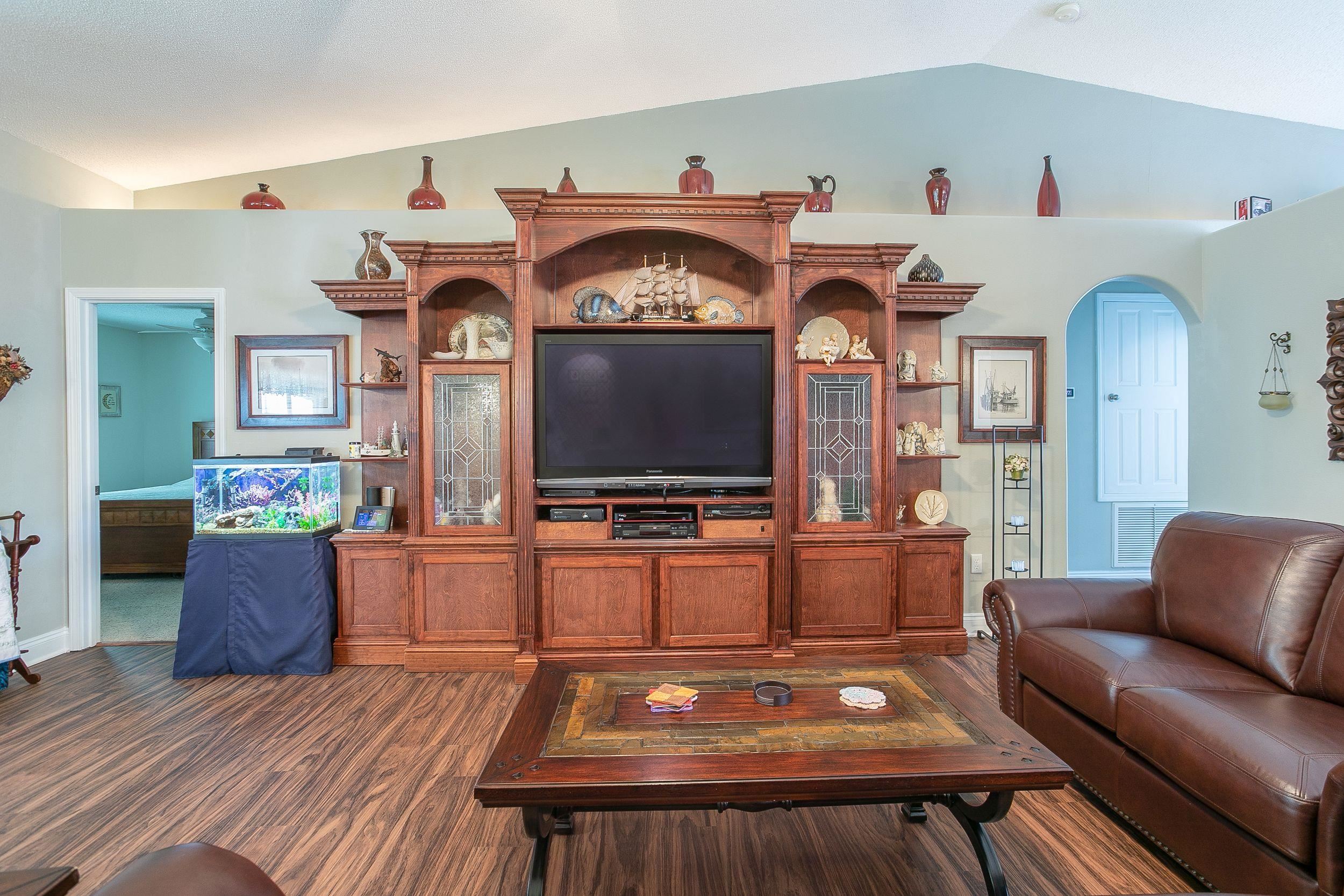 558 Leeds Court Foley, AL 36535 - Photo 5 of 48
