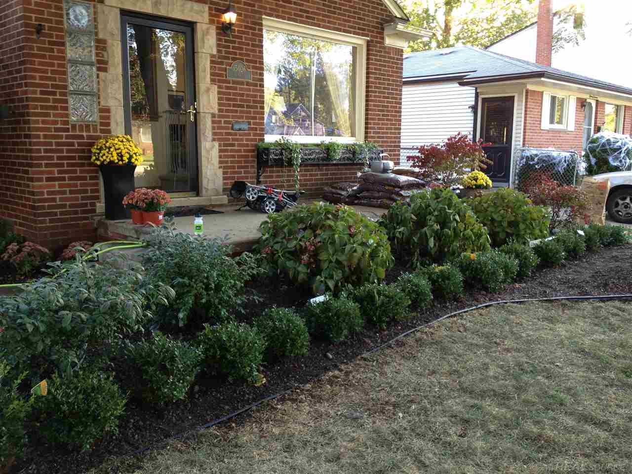 15026 Stephens Road Eastpointe, MI 48021 - Photo 30 of 30 summer landscaping