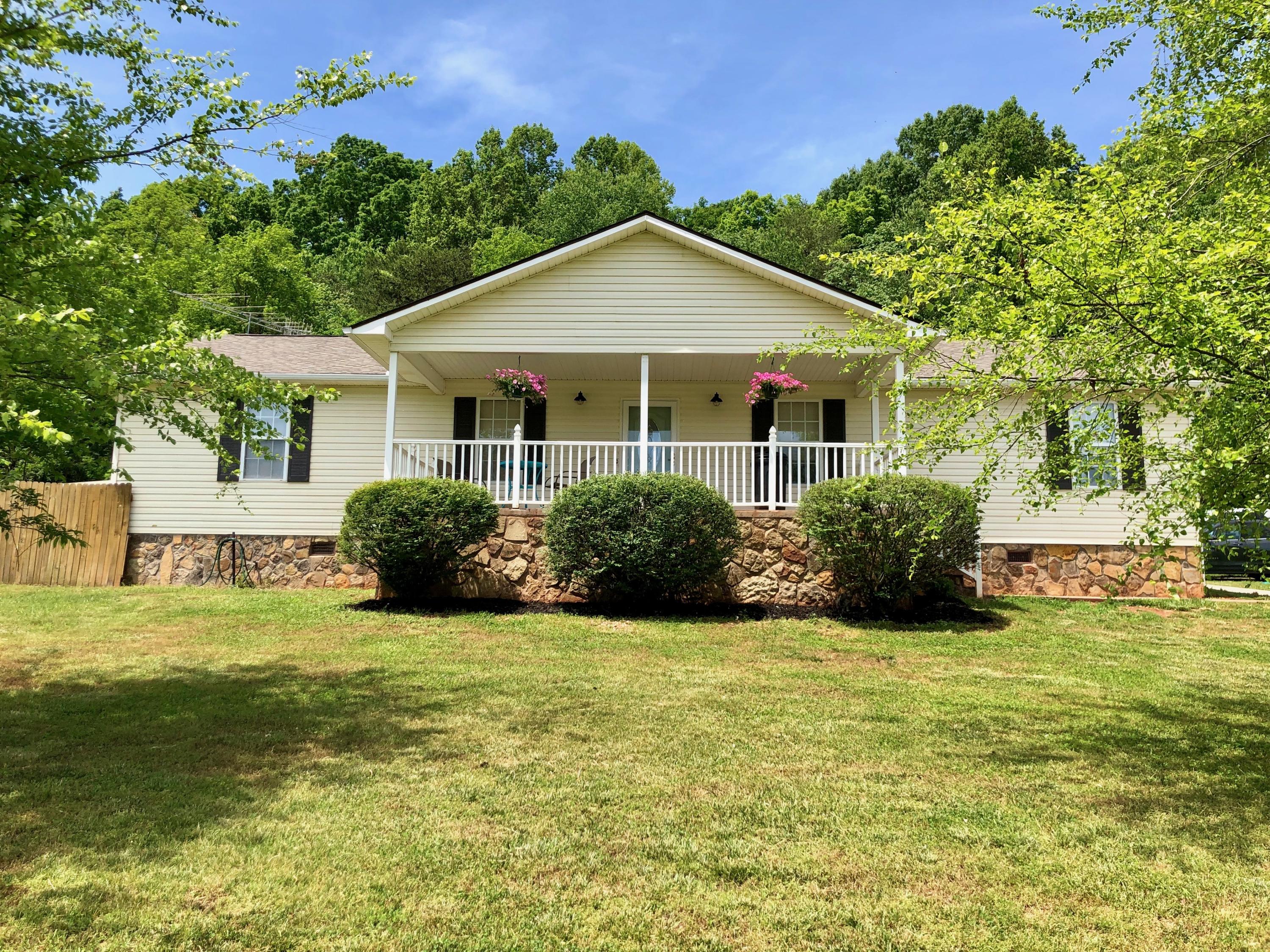 3625 Brooks Road Greenback, TN 37742 - Photo 1 of 18 IMG_0106