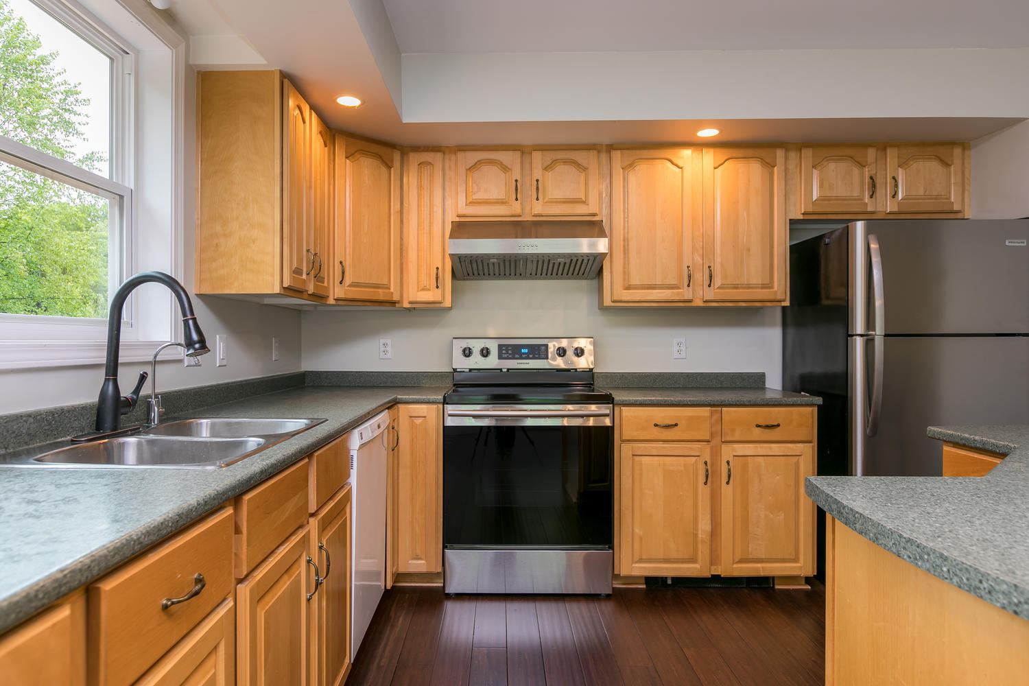 300 Old Orchard Road Buxton, ME 04093 - Photo 13 of 39 Kitchen