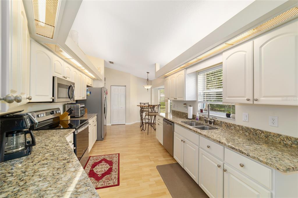 393 Northeast 58th Street Ocala, FL 34479 - Photo 13 of 47