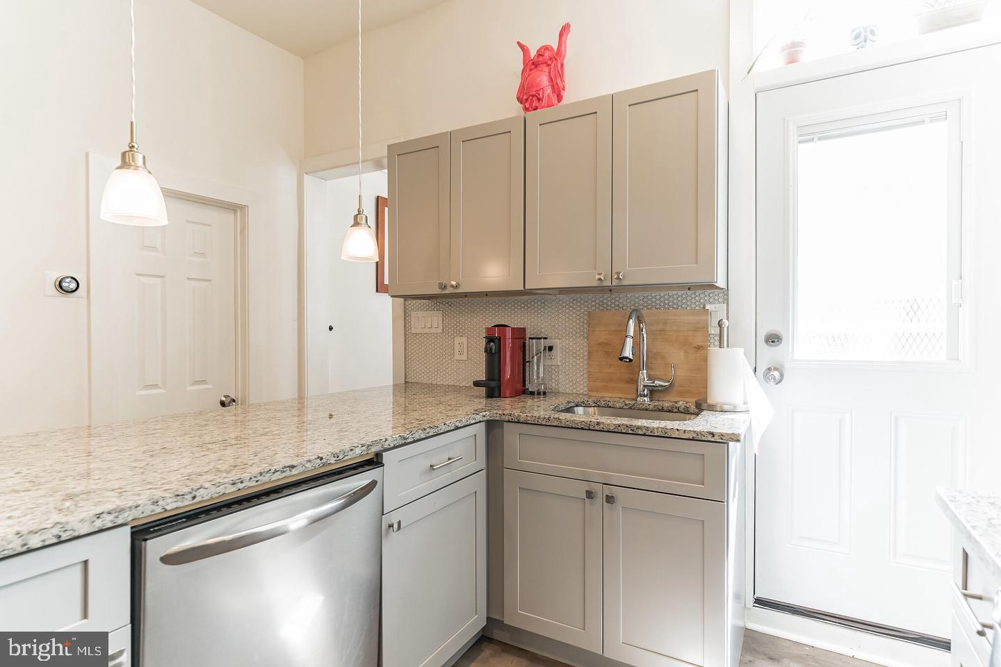 1847 North 2nd Street, Unit 1 Philadelphia, PA 19122 - Photo 3 of 15