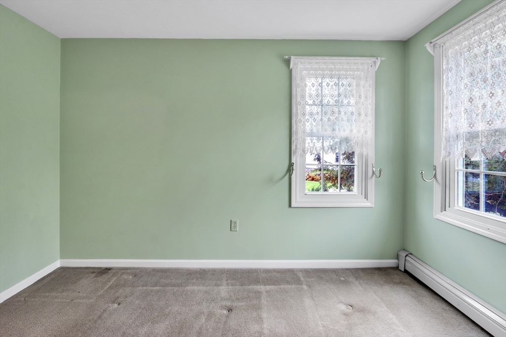 143 Charlton Road Dudley, MA 01571 - Photo 28 of 42