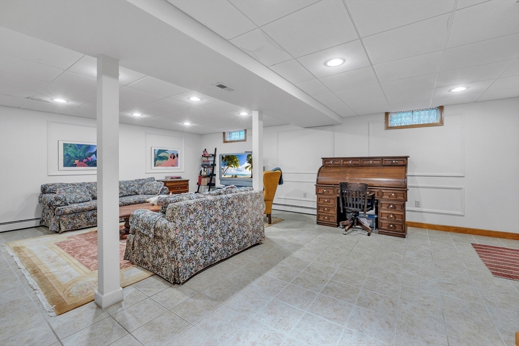 143 Charlton Road Dudley, MA 01571 - Photo 30 of 42