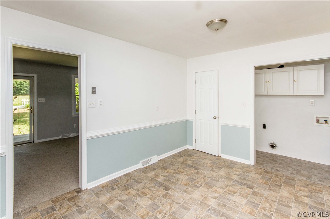 14912 Nash Road Chesterfield, VA 23838 - Photo 19 of 31 an empty room with closet