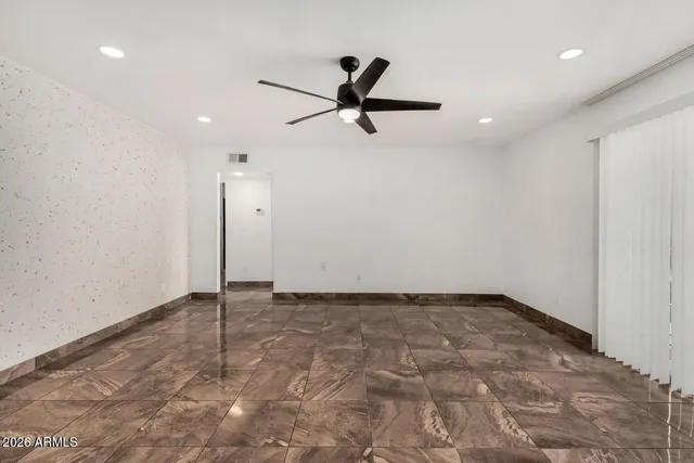 $1,900 | 4141 West Diana Avenue, Phoenix, AZ 85051