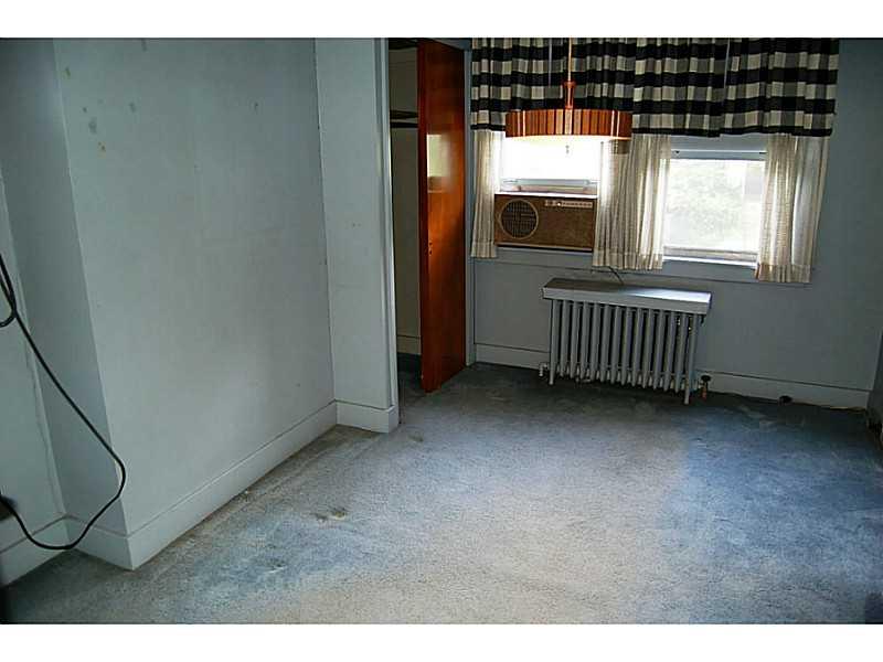 5644 Marlborough Road Pittsburgh, PA 15217 - Photo 16 of 25 Bedroom.