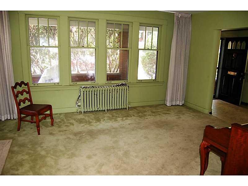 5644 Marlborough Road Pittsburgh, PA 15217 - Photo 6 of 25 Living Room.