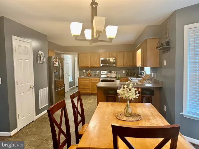 $775,000 | 17046 Lee Highway, Amissville, VA 20106