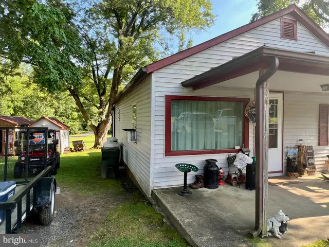 $775,000 | 17046 Lee Highway, Amissville, VA 20106