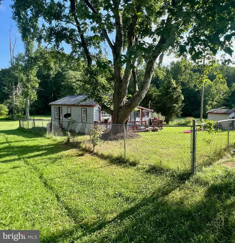 $775,000 | 17046 Lee Highway, Amissville, VA 20106