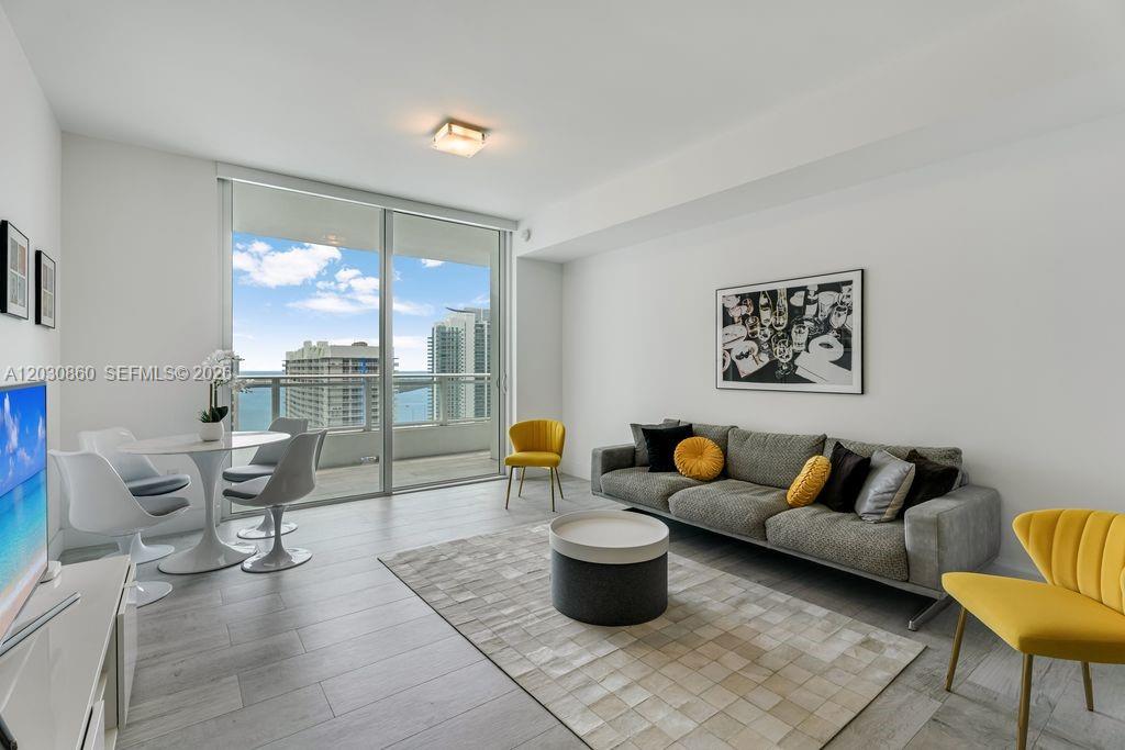 1080 Brickell Avenue, Unit 3602 Miami, FL 33131 - Photo 3 of 18