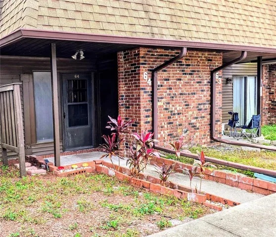 $179,000 | 1836 North Crystal Lake Drive, Unit 64, Lakeland, FL 33801