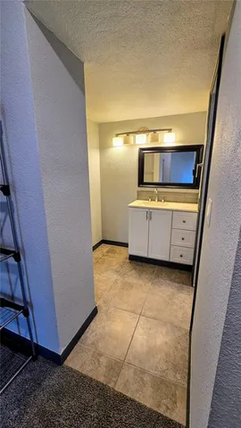 $179,000 | 1836 North Crystal Lake Drive, Unit 64, Lakeland, FL 33801