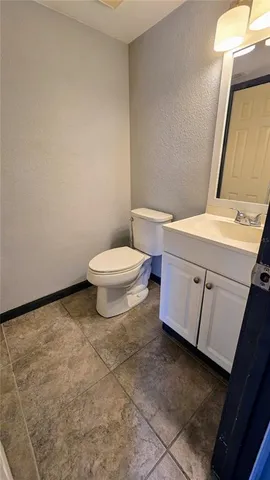 $179,000 | 1836 North Crystal Lake Drive, Unit 64, Lakeland, FL 33801