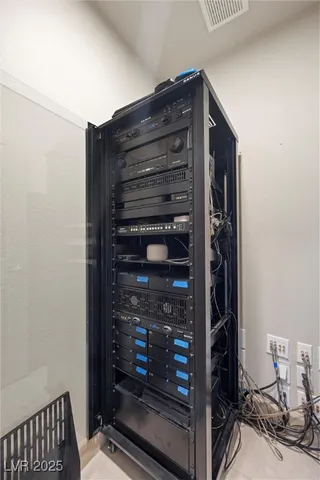 $8,500 | 8620 Grove Mill Court, Las Vegas, NV 89139