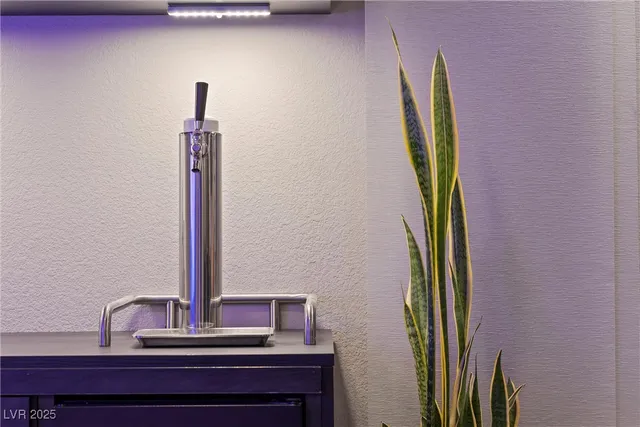 $8,500 | 8620 Grove Mill Court, Las Vegas, NV 89139