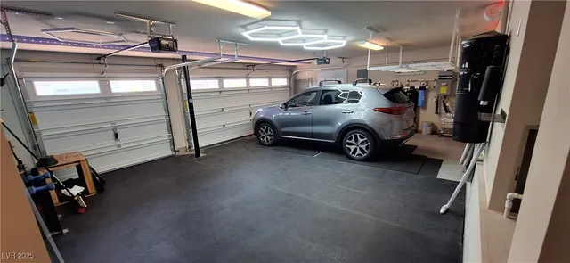 $8,500 | 8620 Grove Mill Court, Las Vegas, NV 89139