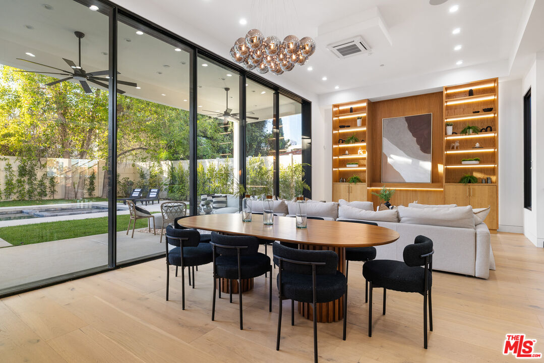 4535 Haskell Avenue Encino, CA 91436 - Photo 14 of 73