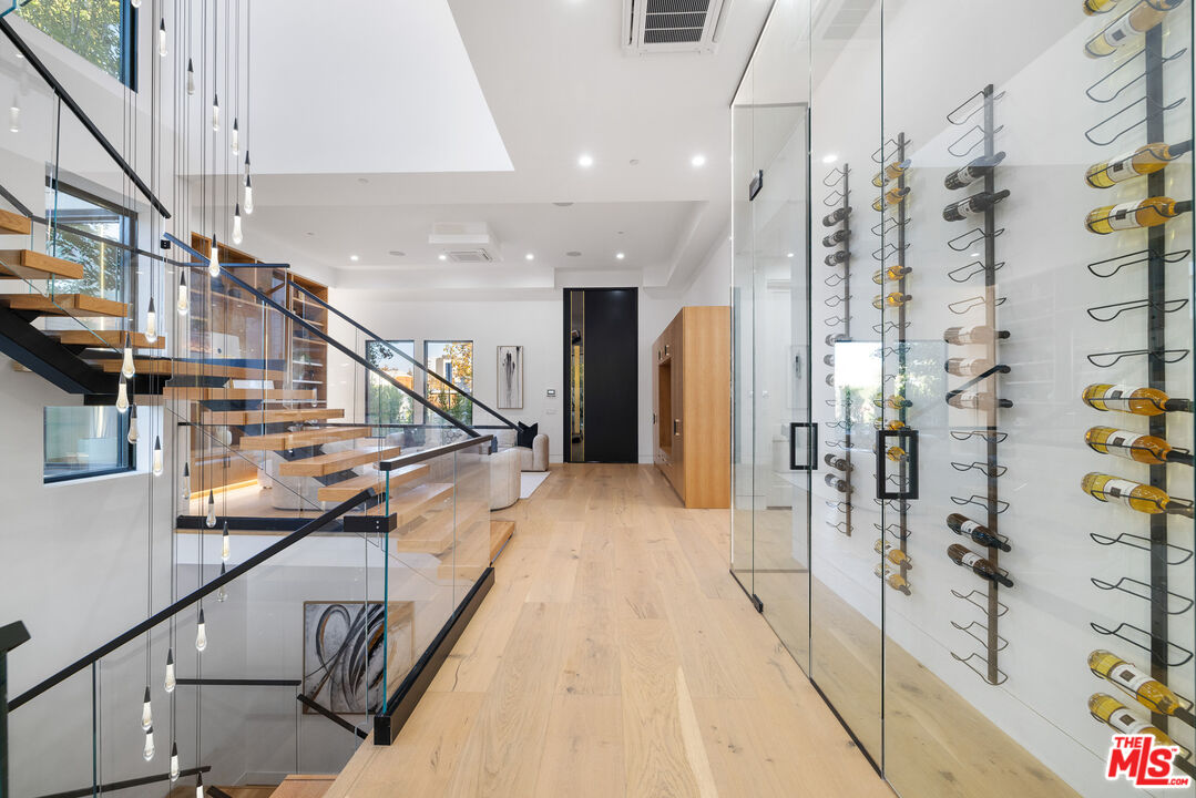 4535 Haskell Avenue Encino, CA 91436 - Photo 19 of 73