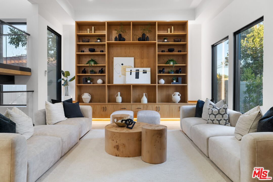 4535 Haskell Avenue Encino, CA 91436 - Photo 21 of 73