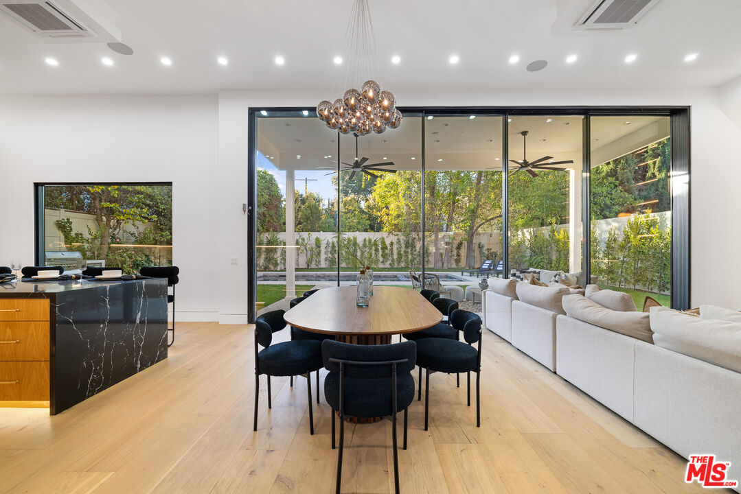 4535 Haskell Avenue Encino, CA 91436 - Photo 24 of 73