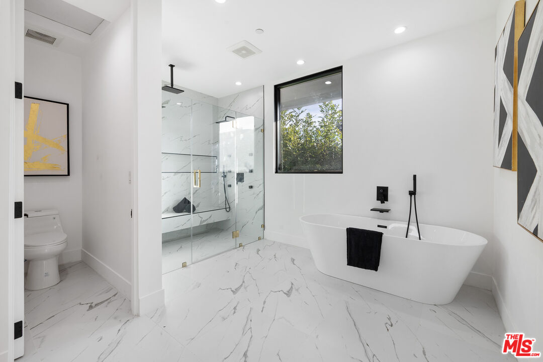 4535 Haskell Avenue Encino, CA 91436 - Photo 34 of 73