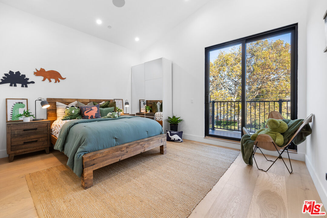 4535 Haskell Avenue Encino, CA 91436 - Photo 40 of 73