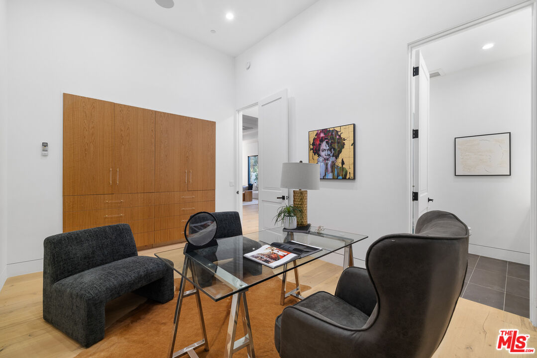 4535 Haskell Avenue Encino, CA 91436 - Photo 45 of 73