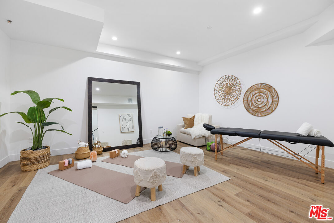 4535 Haskell Avenue Encino, CA 91436 - Photo 47 of 73